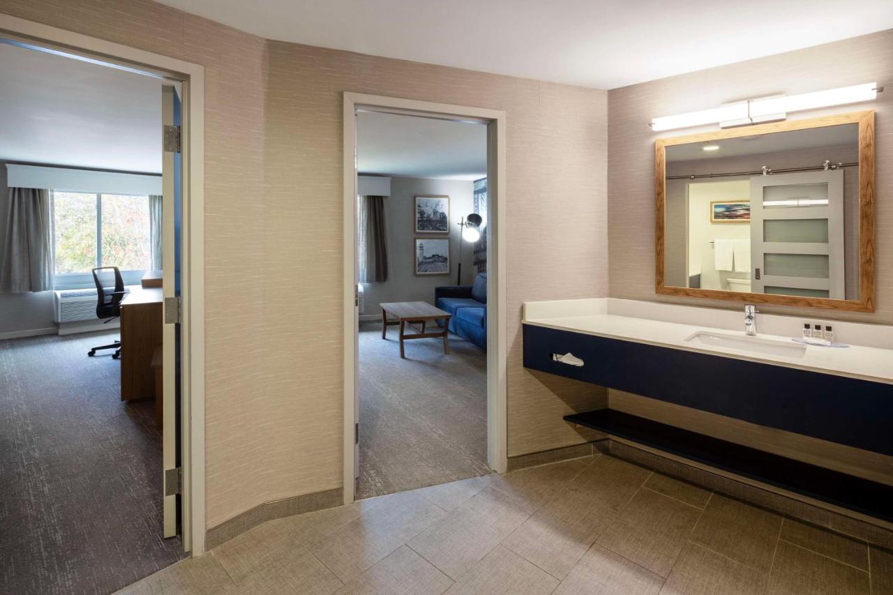 Queen Suite with Two Queen Beds at Aiden by Best Western Cape Cod - West Yarmouth