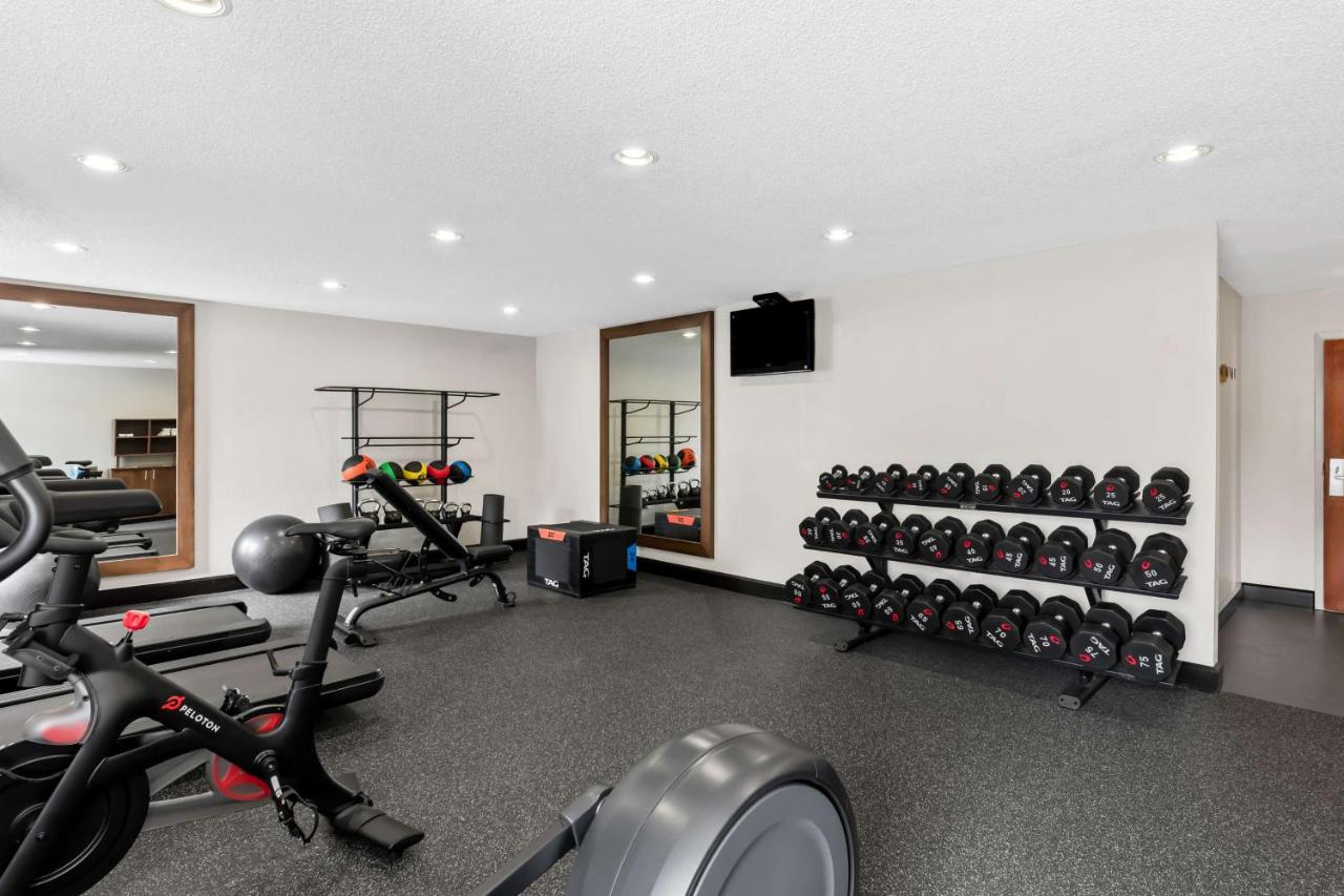 | Hampton Inn Pennsville