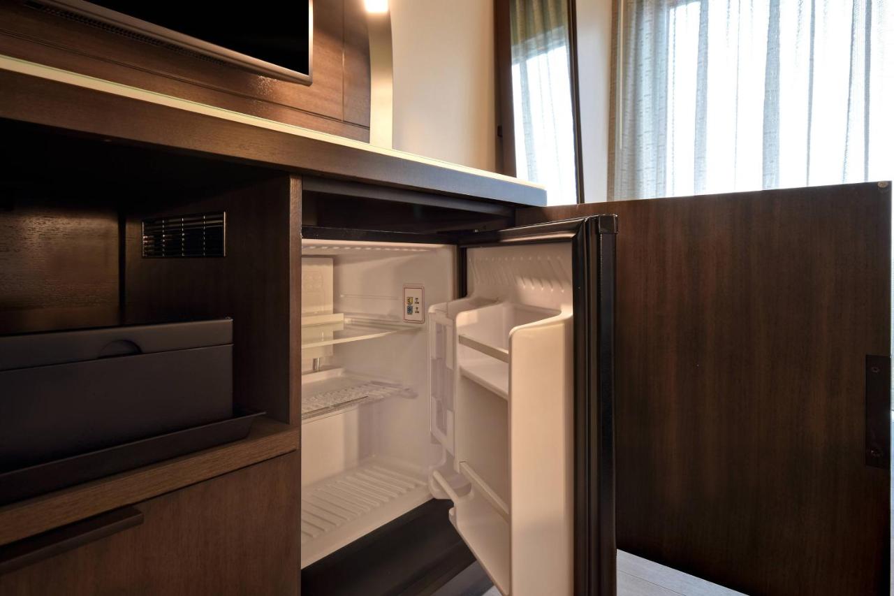 King Room with Golf View - Hearing Accessible at Dallas/Ft. Worth Marriott Hotel & Golf Club Champions Circle