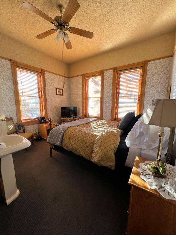| Hotel St Nicholas