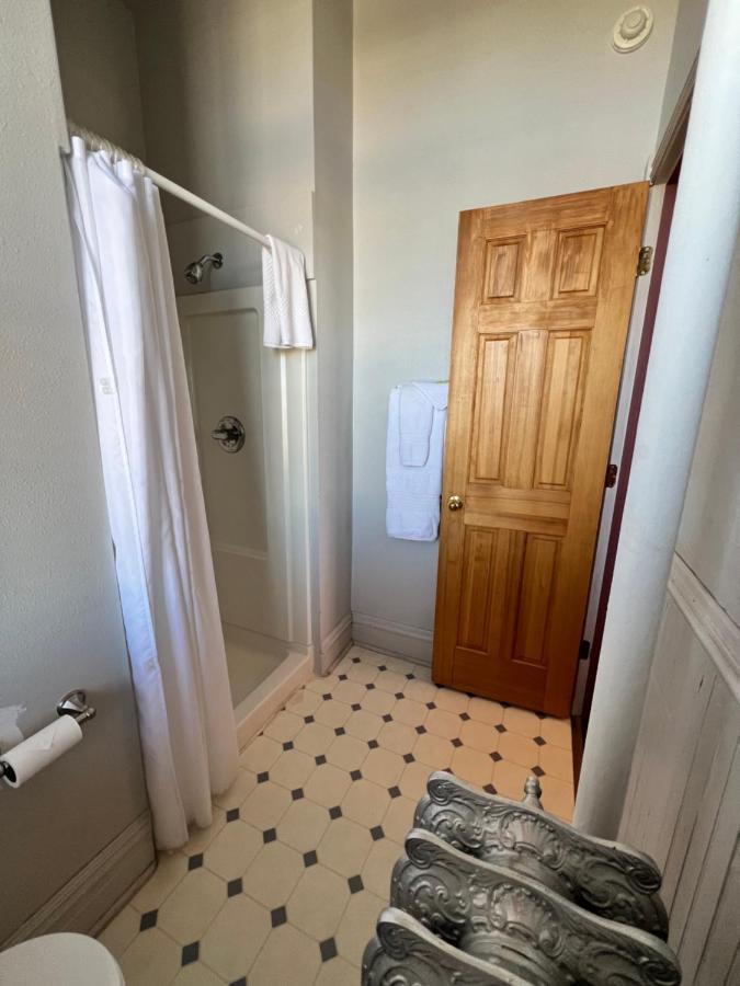 | Hotel St Nicholas