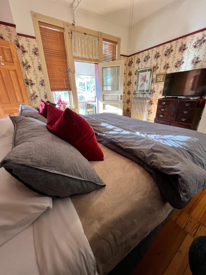 | Hotel St Nicholas