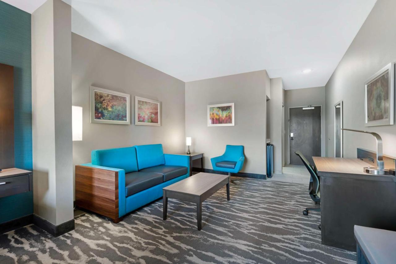 King Suite - Non-Smoking at Best Western PLUS Ruston Hotel