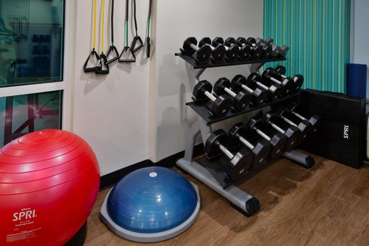 | Holiday Inn Express & Suites I-26 & Us 29 At Westgate Mall, an IHG Hotel