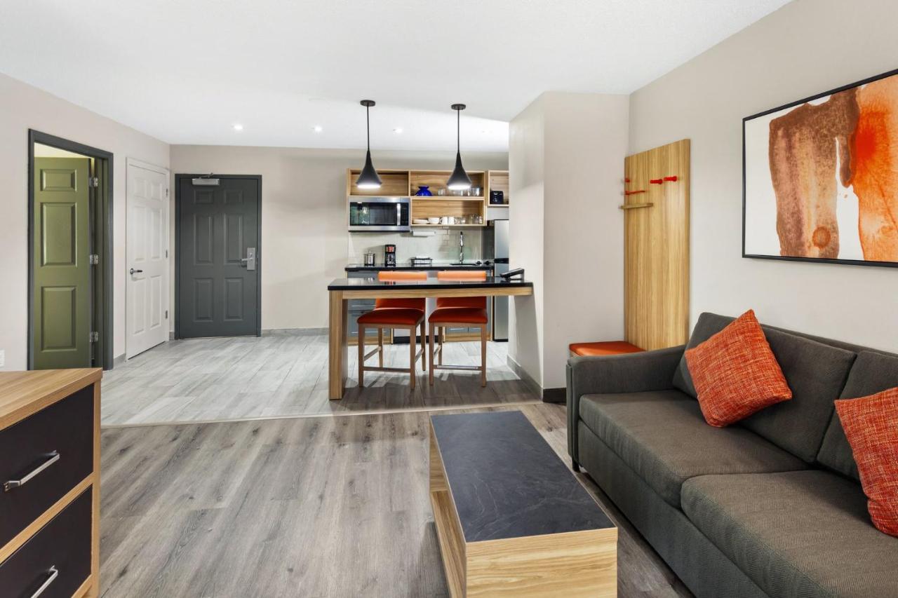Queen Room - Mobility/Hearing Access - Non-Smoking at Candlewood Suites Harrisonburg by IHG