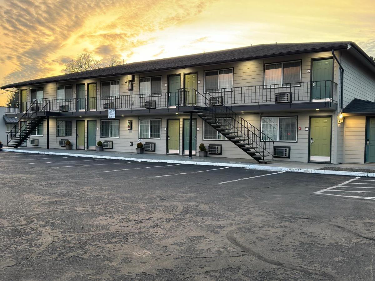 | Royal Inn Eugene- Airport