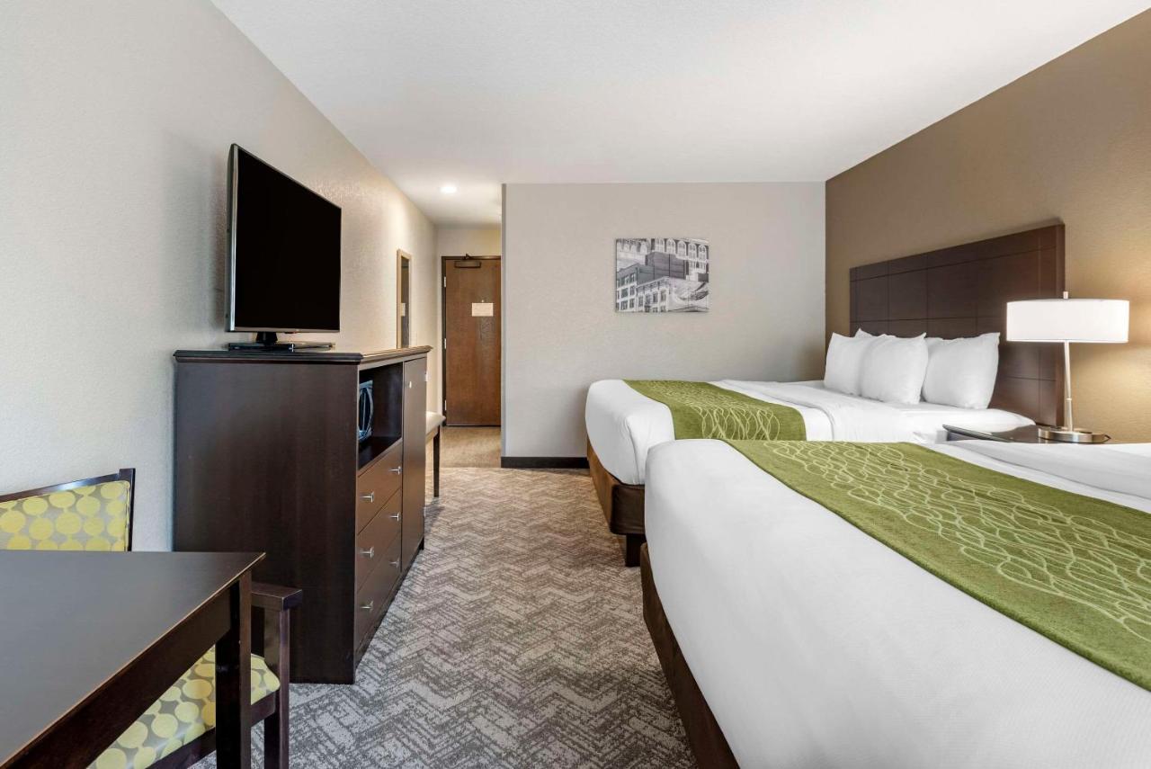  | Comfort Inn & Suites Tualatin - Lake Oswego South