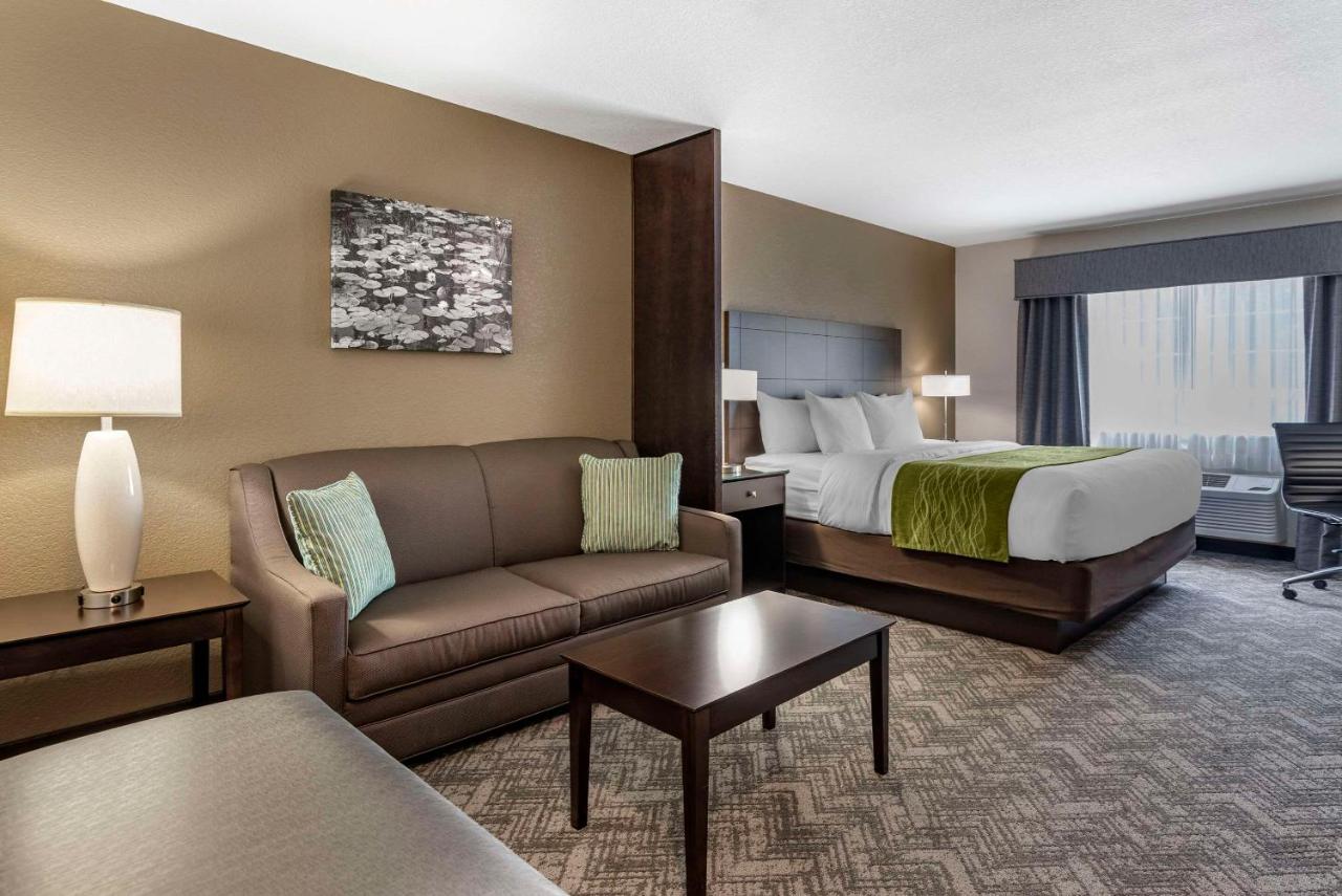 | Comfort Inn & Suites Tualatin - Lake Oswego South