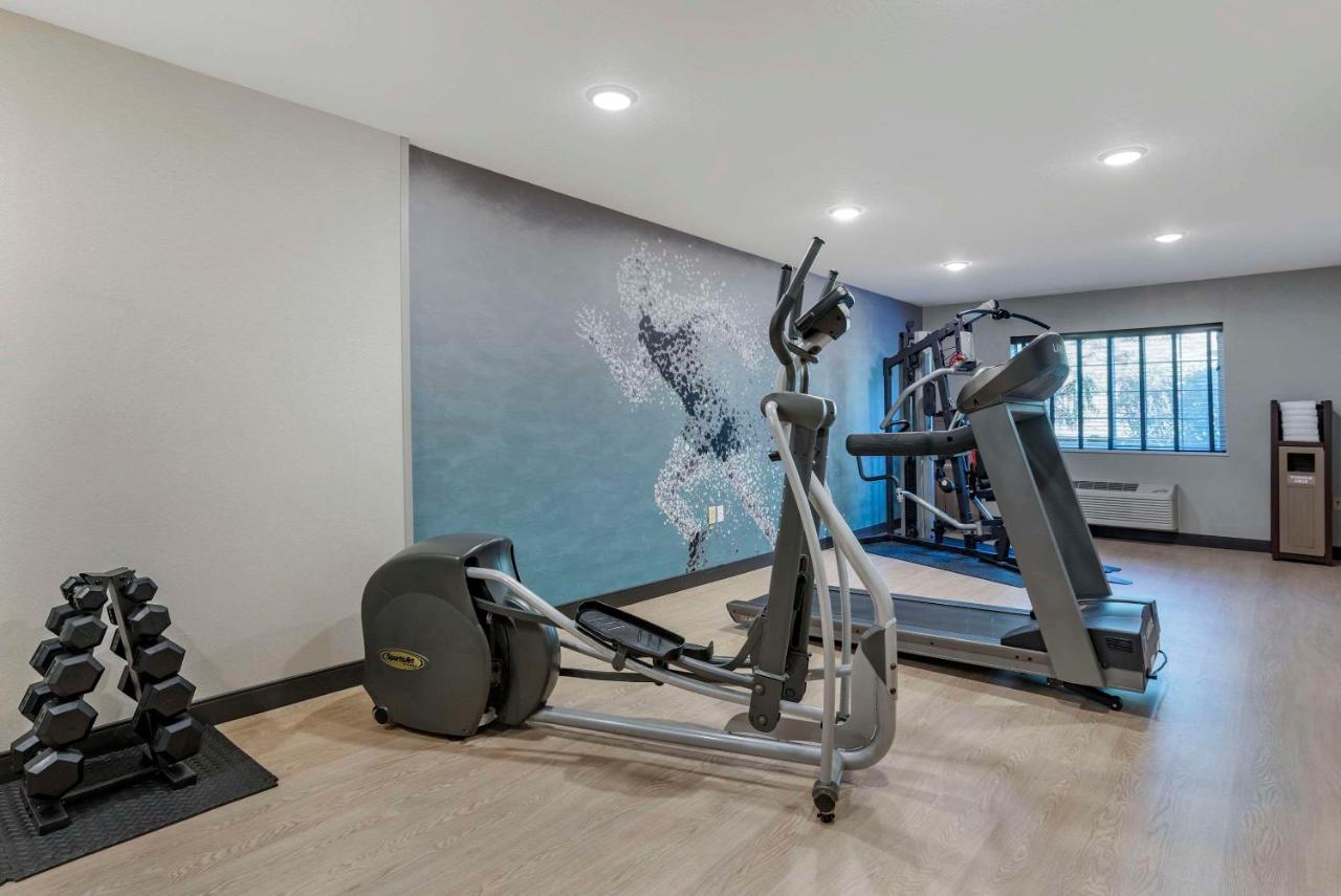 | Comfort Inn & Suites Tualatin - Lake Oswego South