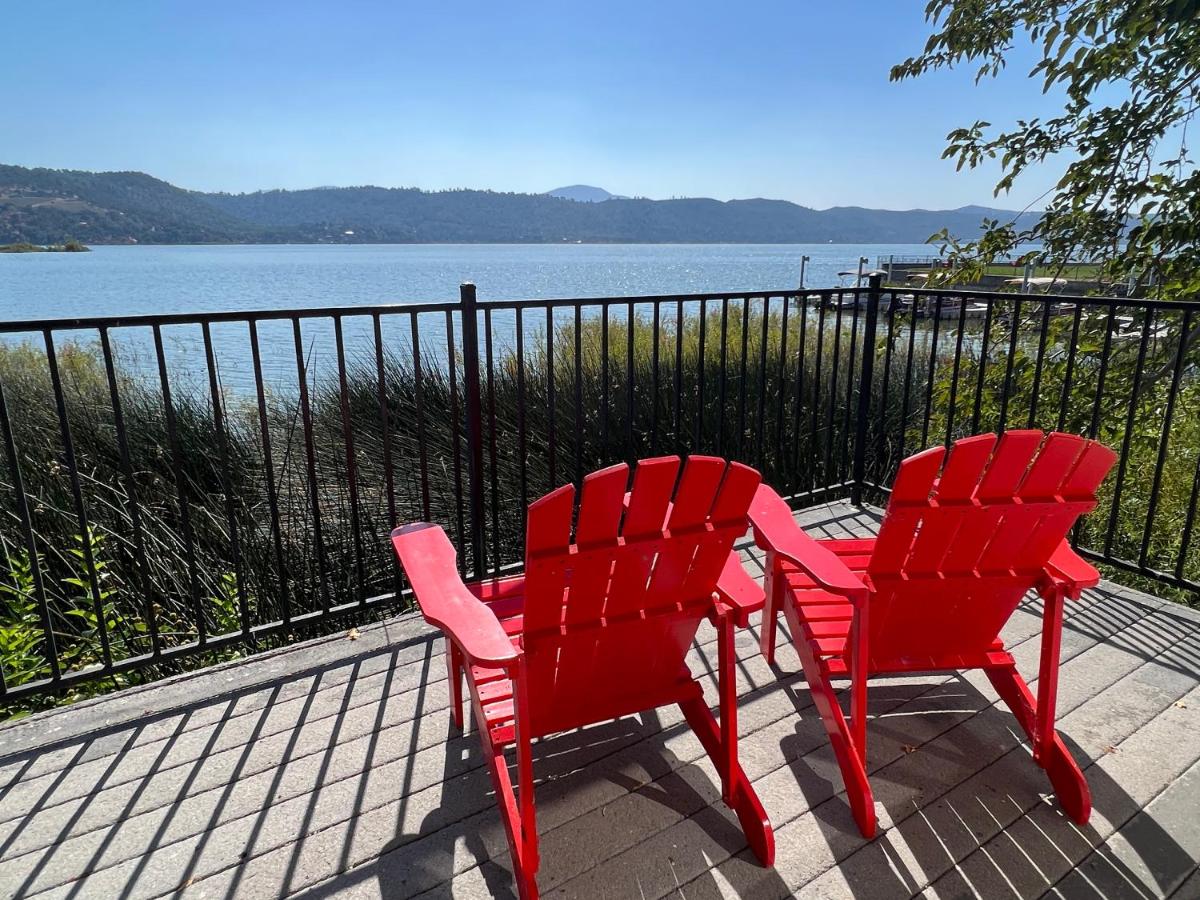 Queen Suite at Clear Lake Cottages & Marina