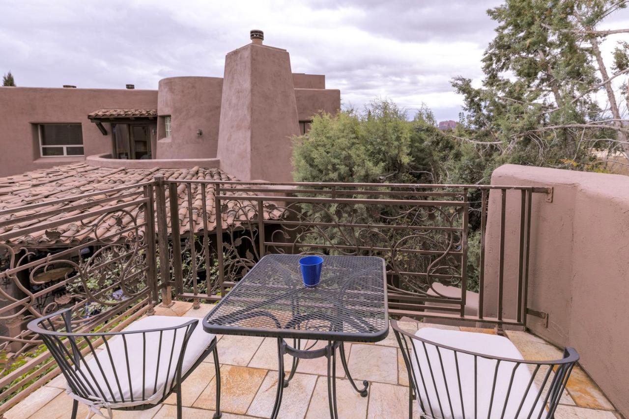 | Adobe Grand Villas