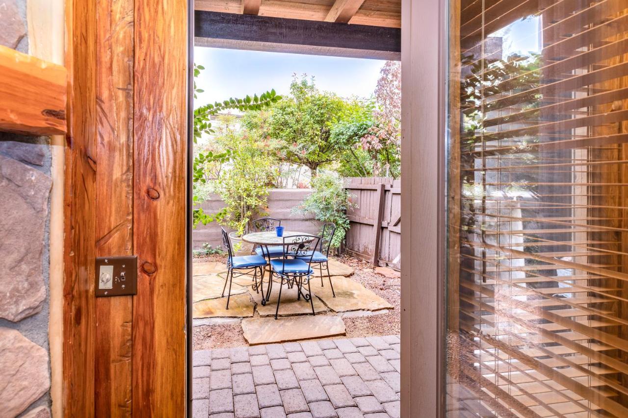 | Adobe Grand Villas