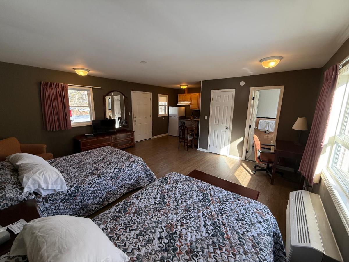 | Heidi's Inn