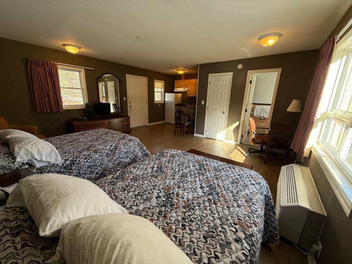 | Heidi's Inn
