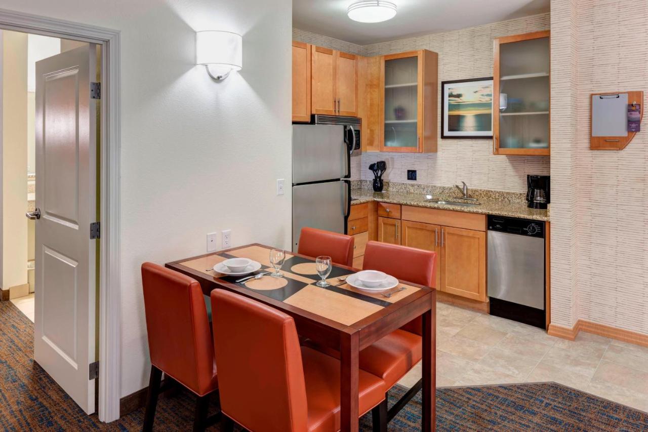  | Residence Inn by Marriott Chicago Lake Forest/Mettawa