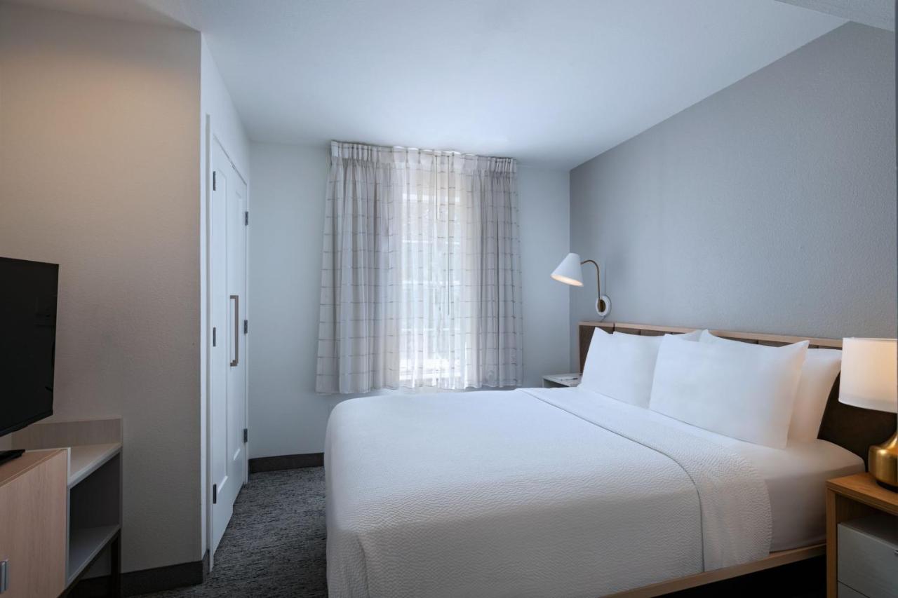 | TownePlace Suites by Marriott College Station