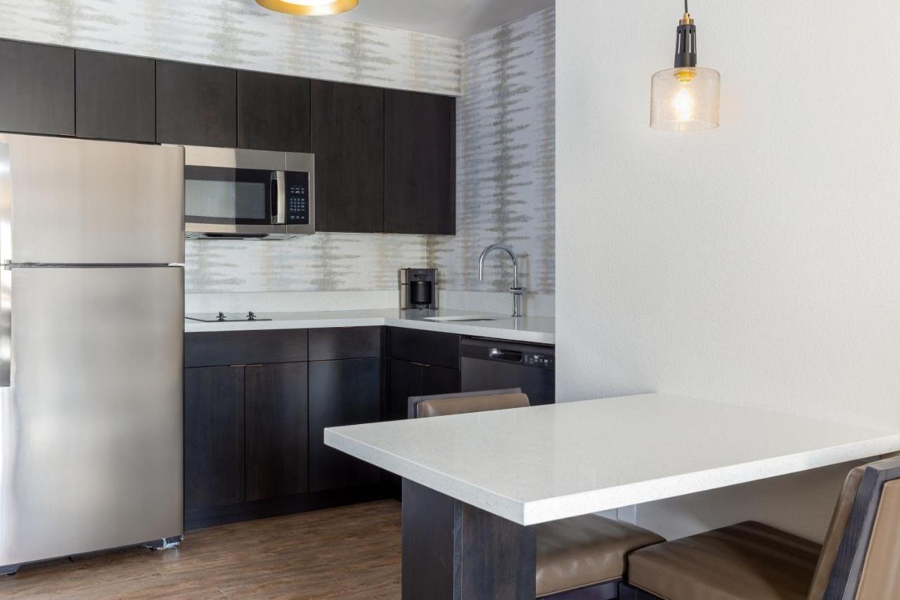 | Residence Inn by Marriott Corona Riverside