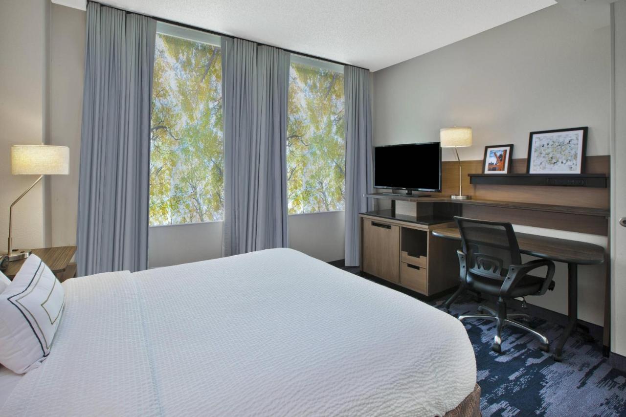 | Fairfield Inn & Suites by Marriott Milwaukee Downtown