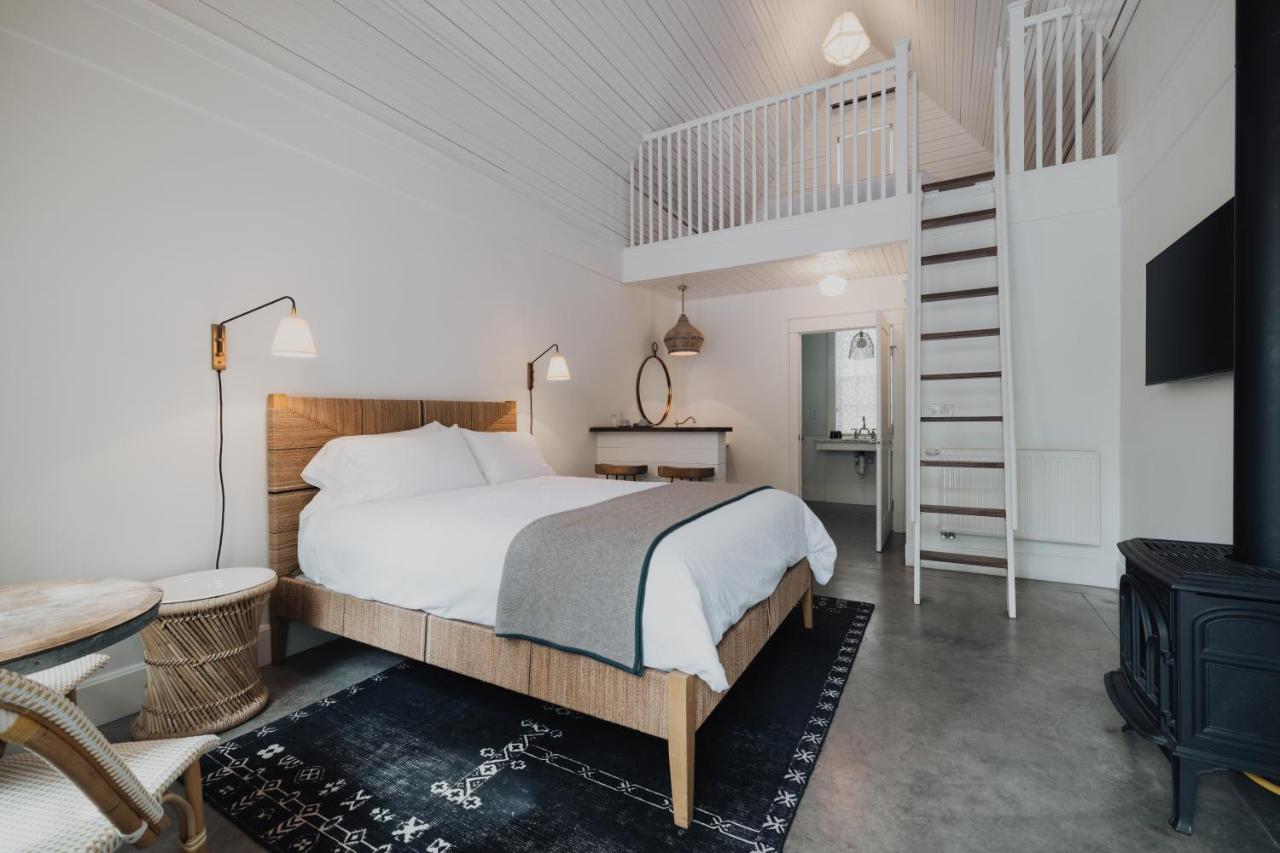 | Surf Hotel & Chateau