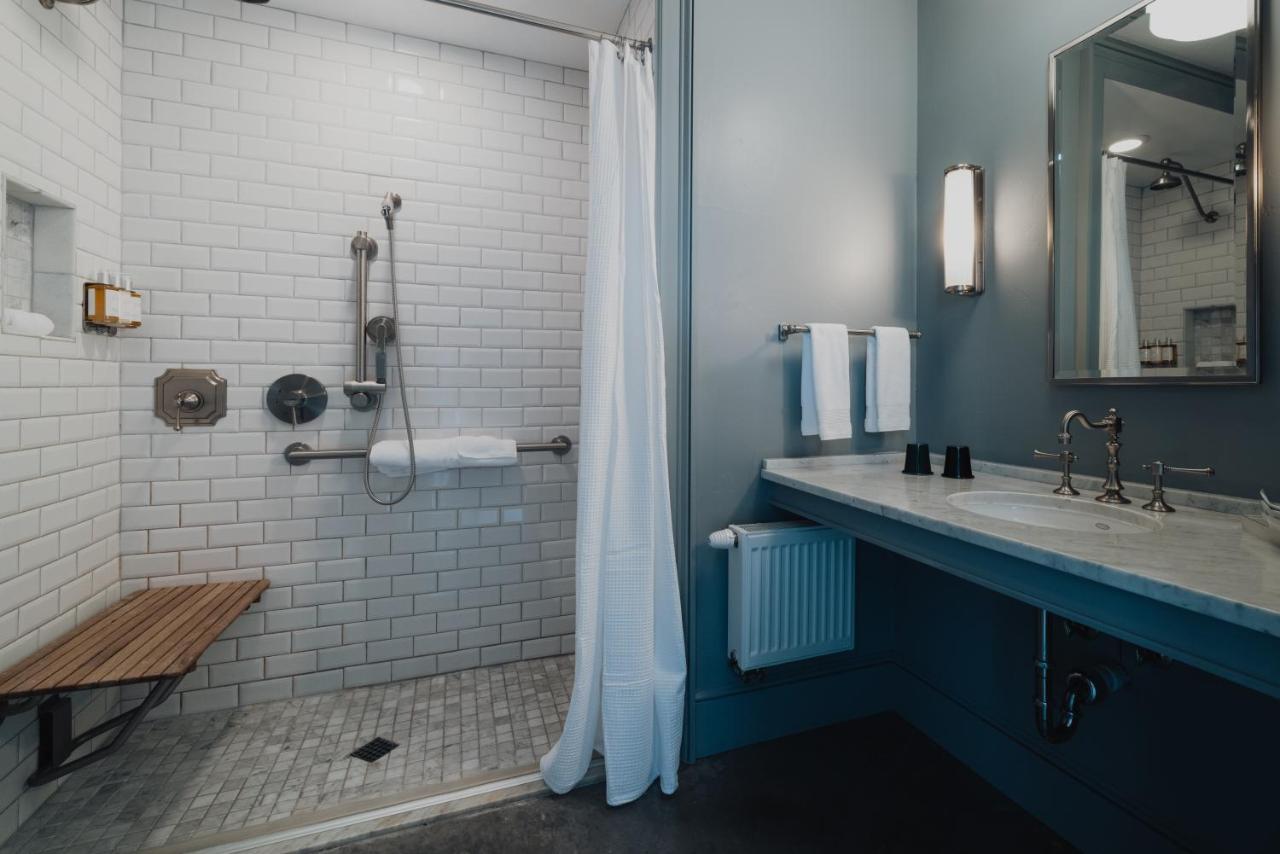 | Surf Hotel & Chateau