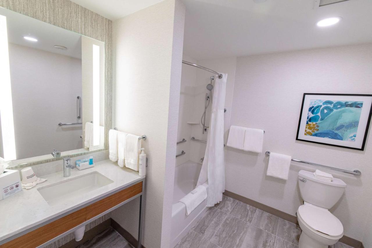  | Hilton Garden Inn Lakewood
