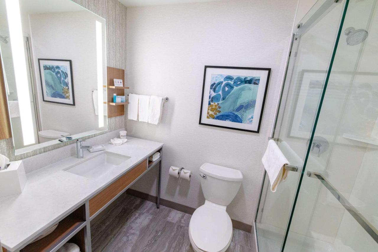  | Hilton Garden Inn Lakewood