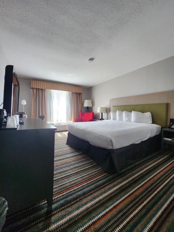 King Room - Non-Smoking at Country Inn & Suites by Radisson, Topeka West, KS