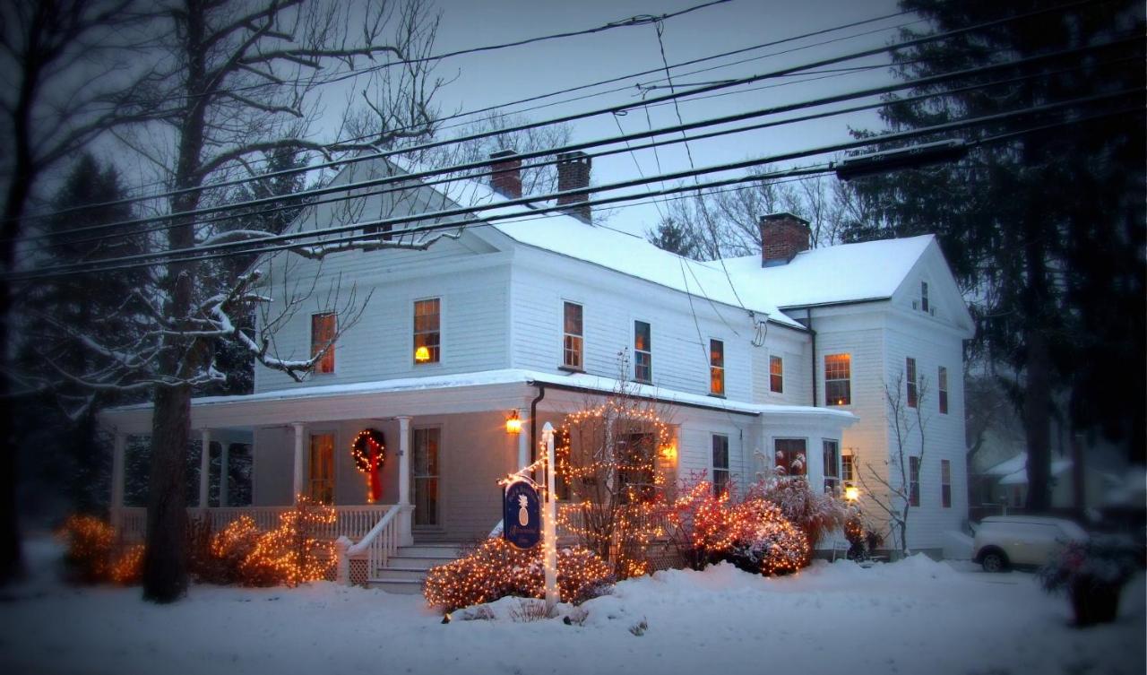 | Riverwind Inn Bed and Breakfast