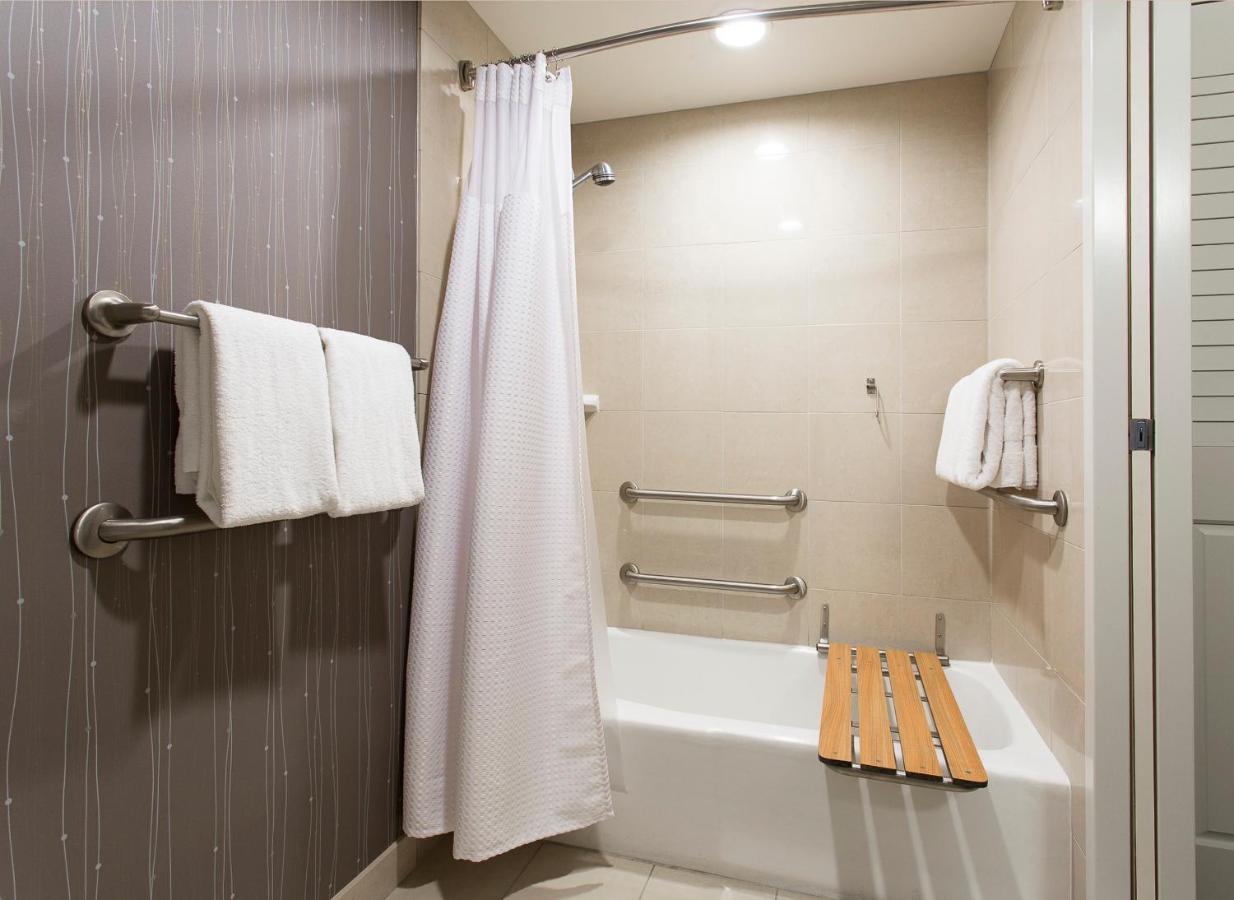  | Courtyard by Marriott Rochester Brighton