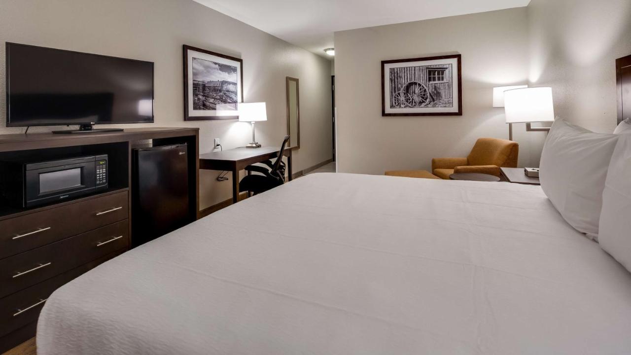 King Room at Best Western Plus The Inn at Hells Canyon