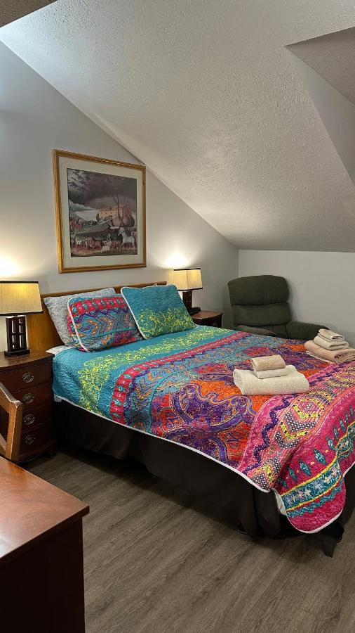 | 7 Gables Inn & Suites