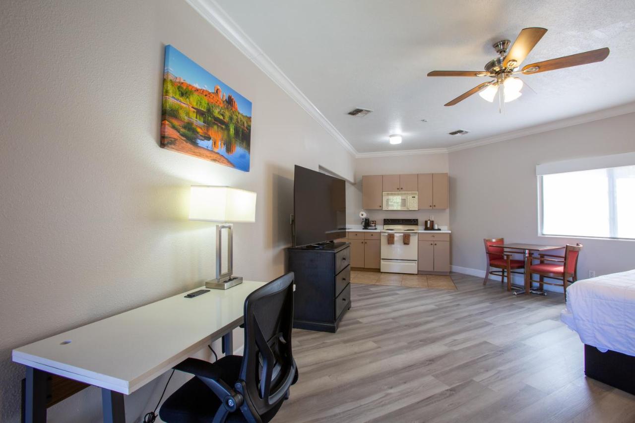  | Wildflower Inn at Bell Rock