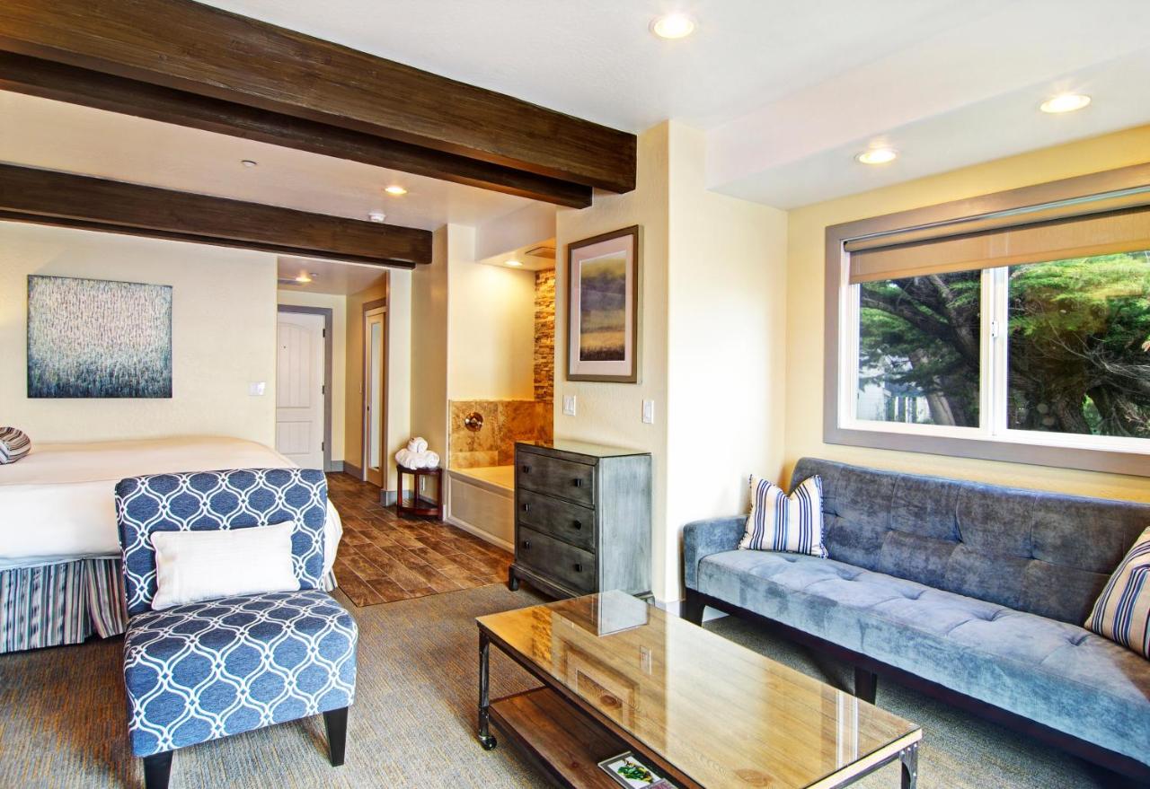 King Suite at Cypress Inn On Miramar Beach
