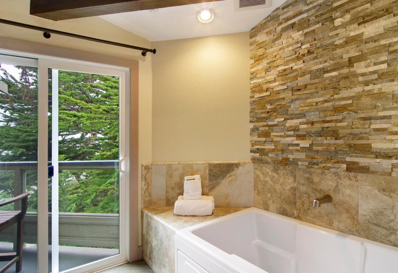 Queen Suite with Partial Ocean View at Cypress Inn On Miramar Beach