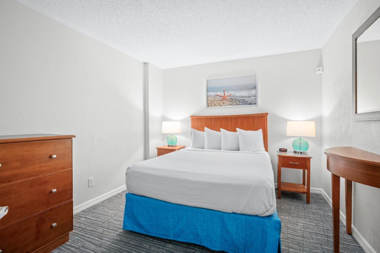One-Bedroom Apartment at Tropic Sun Towers