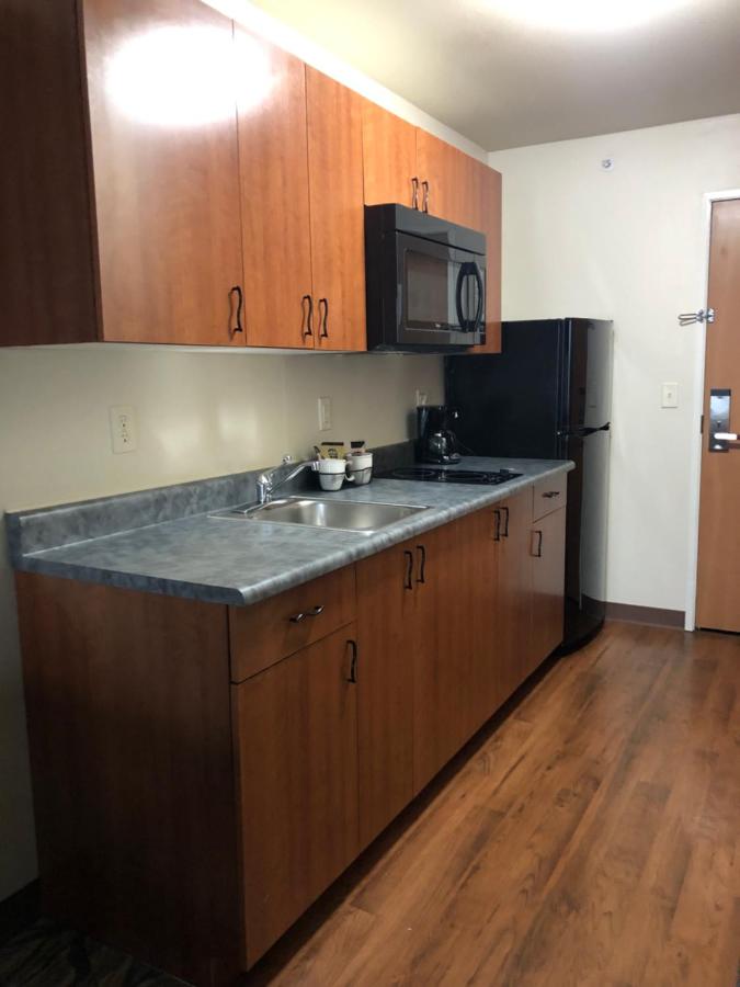 Queen Suite at Aspen Suites Hotel Anchorage