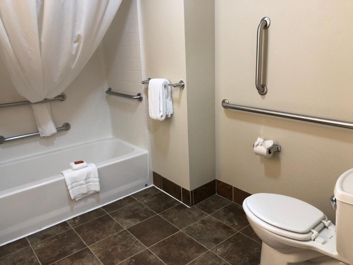 Queen Suite at Aspen Suites Hotel Anchorage