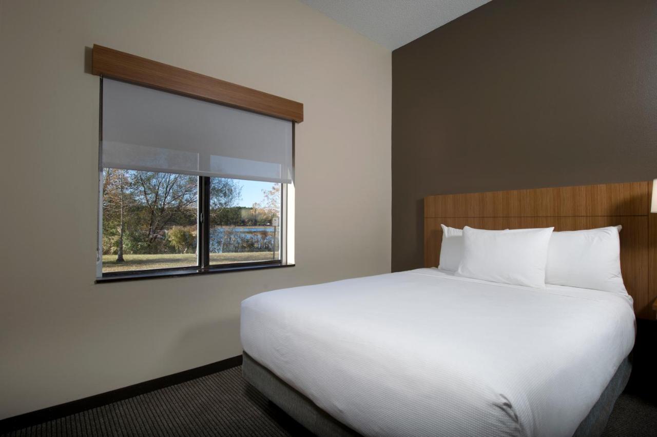 King Room with Sofa Bed at Hyatt Place Savannah Airport