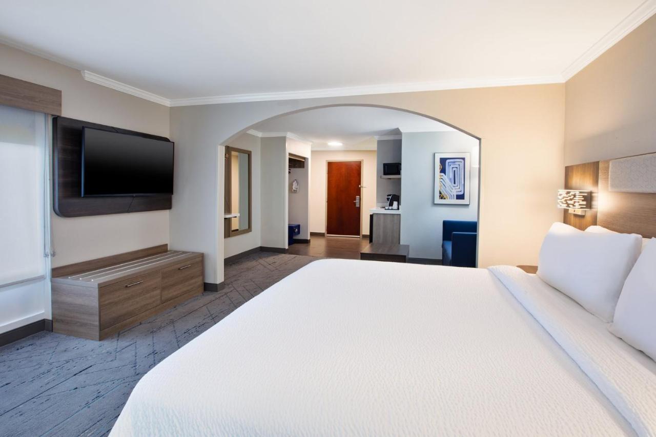 | Holiday Inn Express Hotel & Suites - Sumter, an IHG Hotel