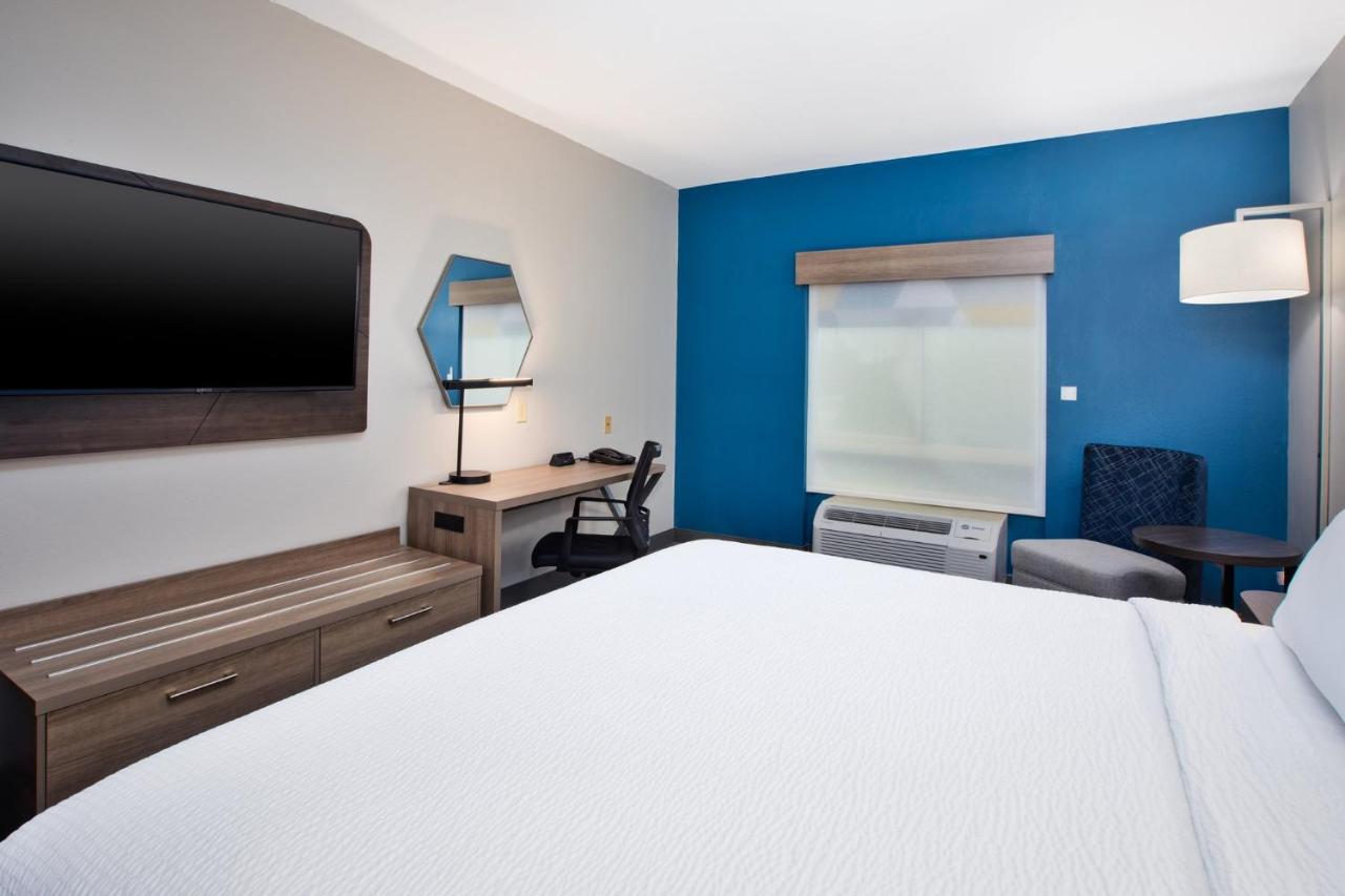 | Holiday Inn Express Hotel & Suites - Sumter, an IHG Hotel