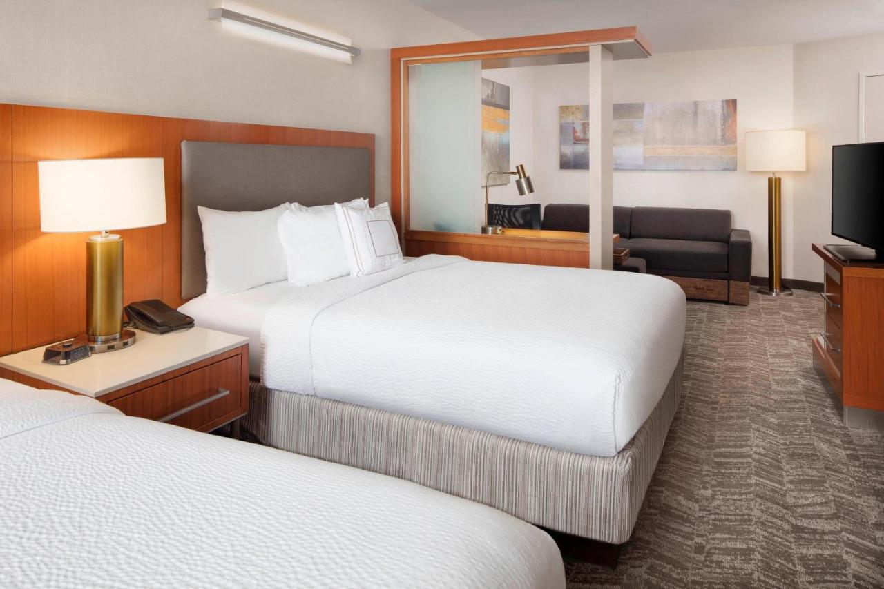 | SpringHill Suites by Marriott Indianapolis Downtown