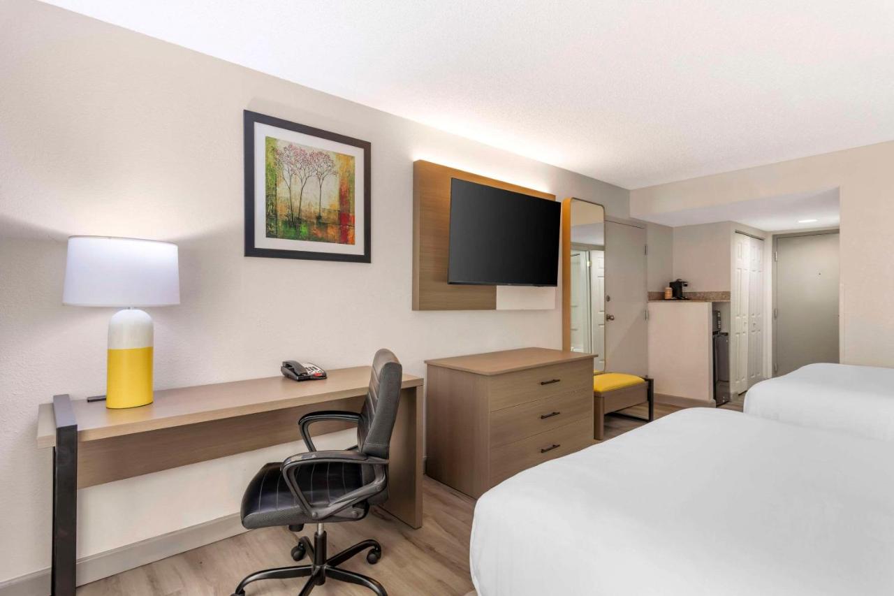 Queen Room with Two Queen Beds - Non-Smoking at Comfort Inn Alpharetta - Atlanta North