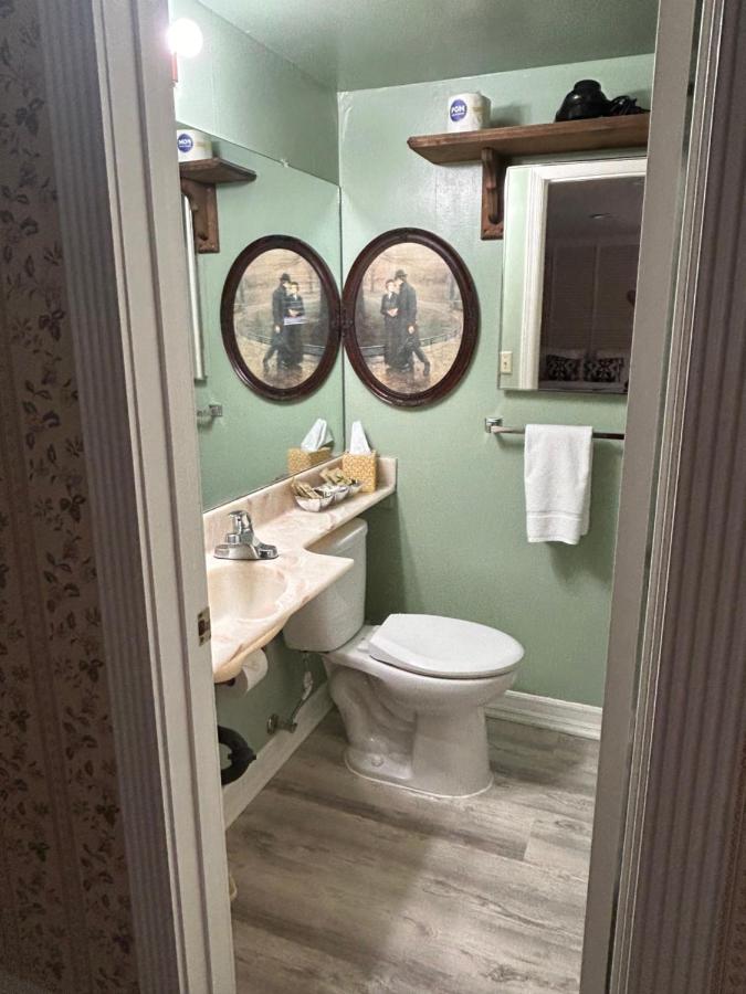  | Arrowhead Lake Inn