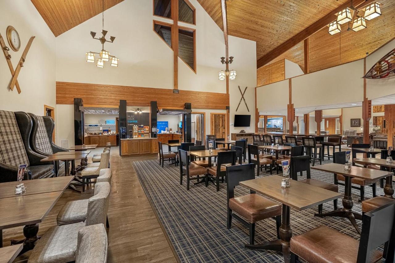 | Holiday Inn Express & Suites Hayward, an IHG Hotel