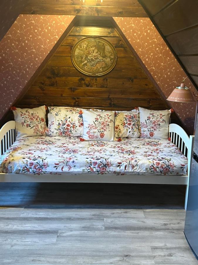  | Arrowhead Lake Inn