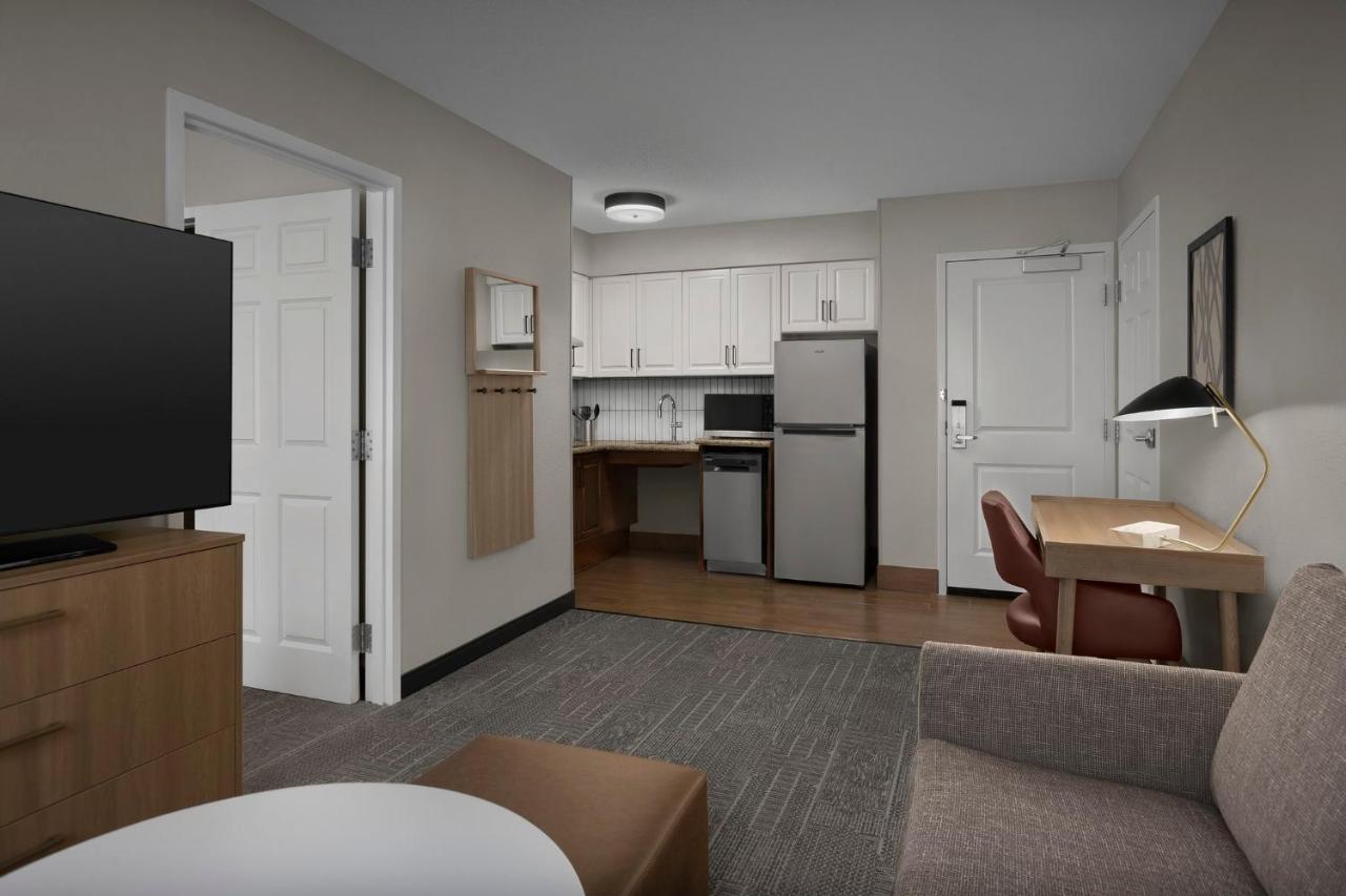 Queen Suite - Disability Access/Non-Smoking at Staybridge Suites Raleigh Durham Airport by IHG