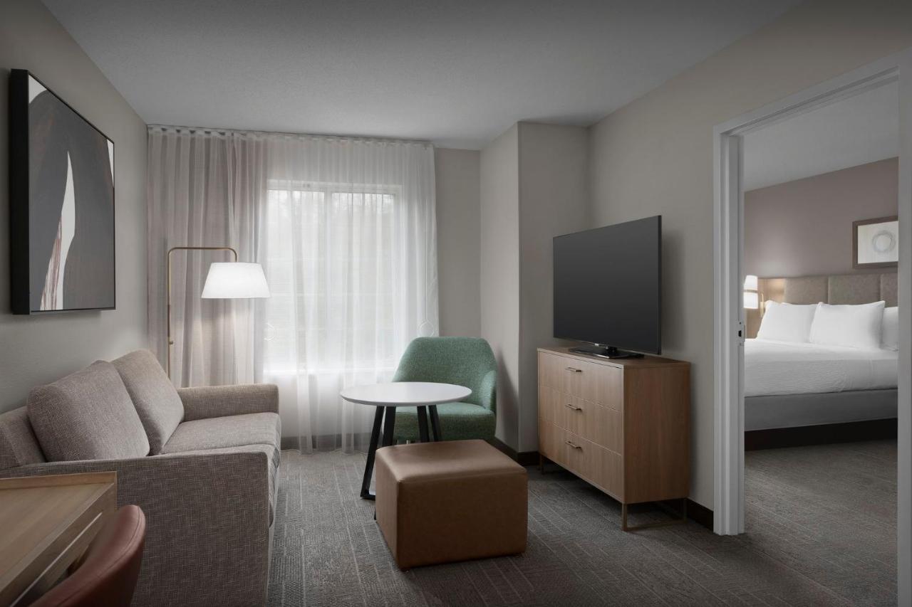 Queen Suite - Disability Access/Non-Smoking at Staybridge Suites Raleigh Durham Airport by IHG