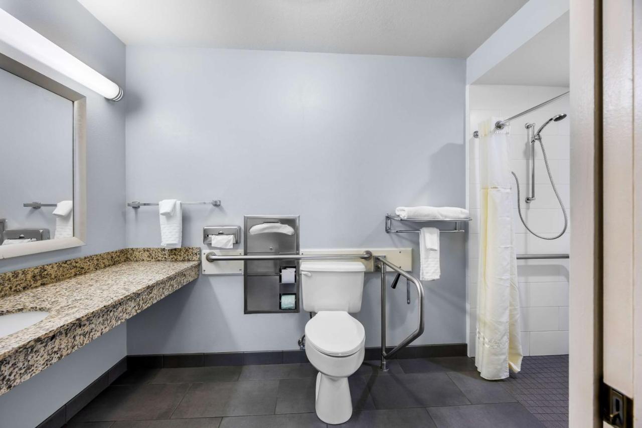 Room #51337415 at Best Western Grants Pass Inn