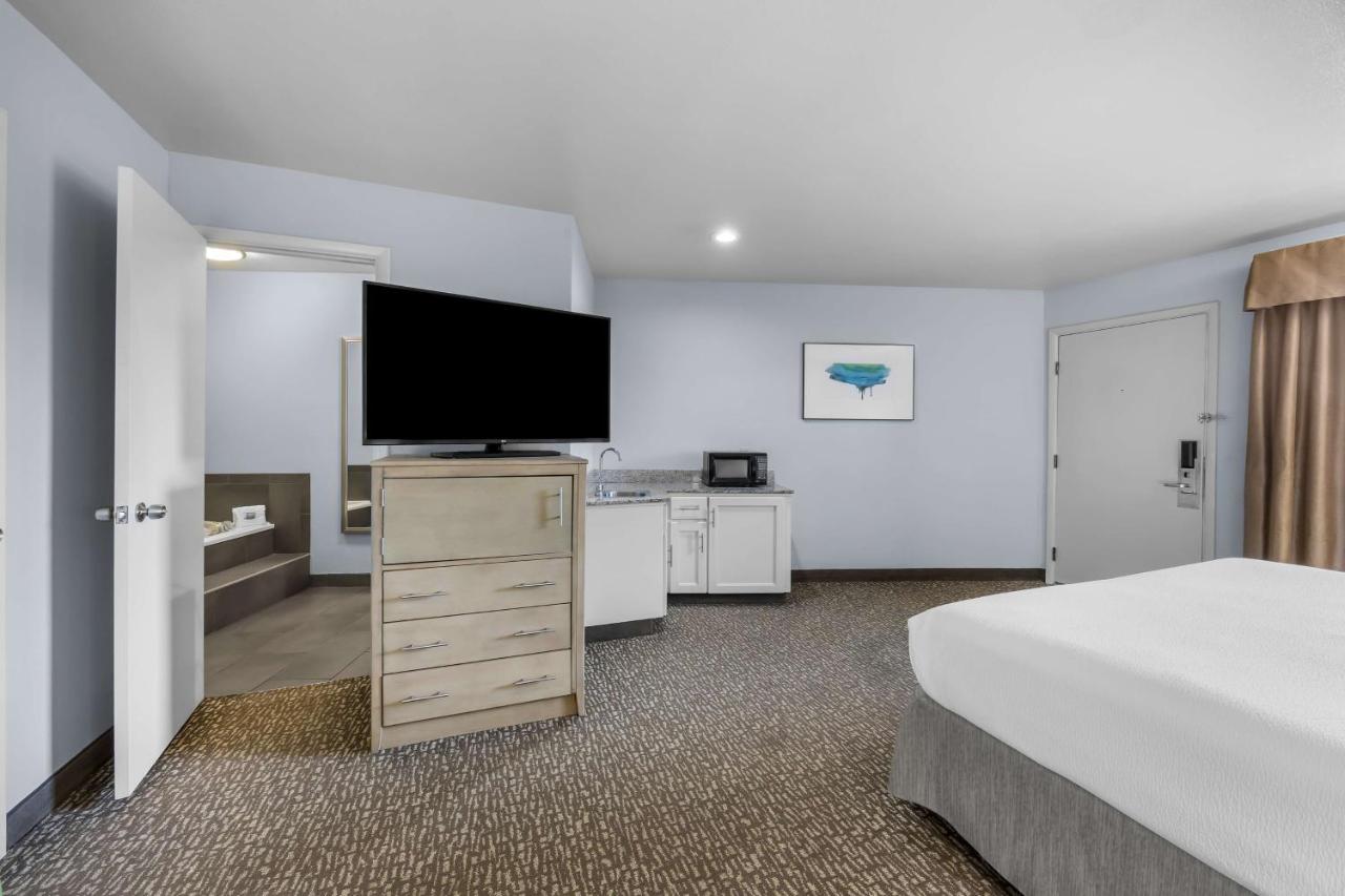 King Room - Non-Smoking at Best Western Grants Pass Inn