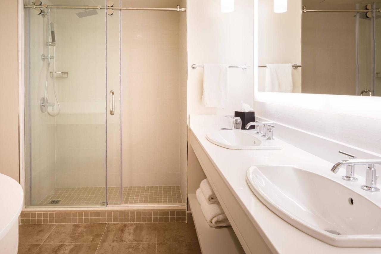 | The Westin Tampa Waterside